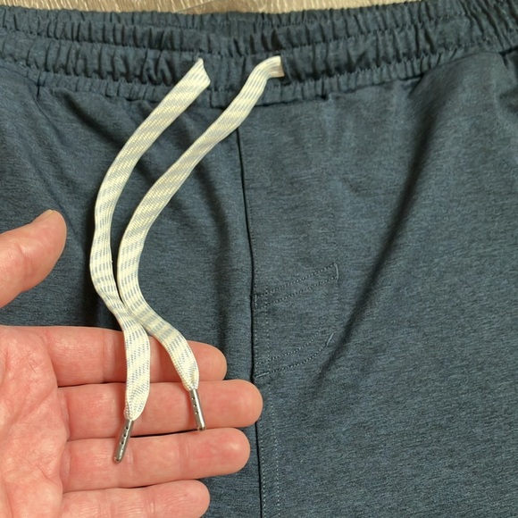 Vuori Sunday Performance joggers - Picture 4 of 16